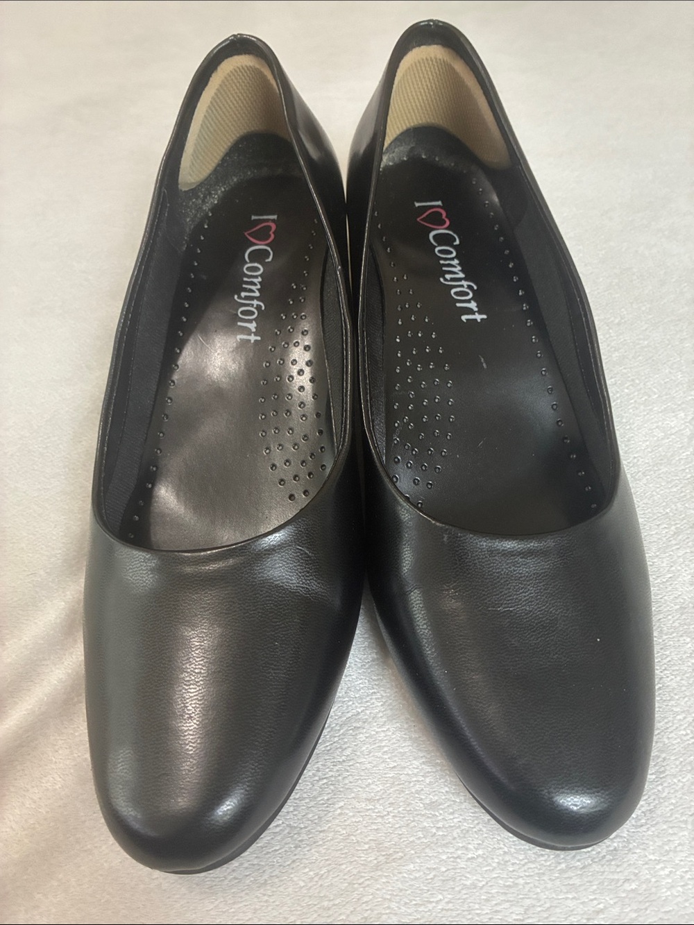I ♥ Comfort Women’s Black Slip-On Ballet Flats